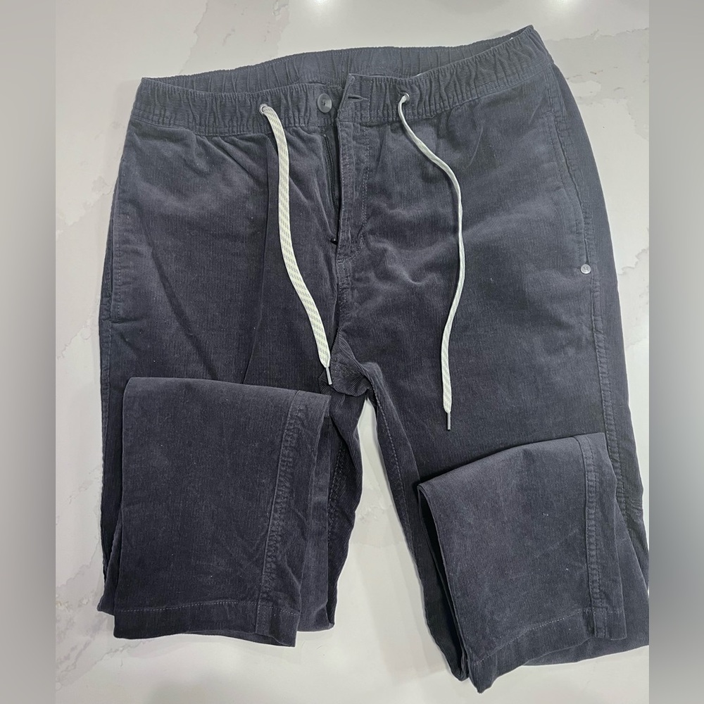 Vuori Optimist Pant. Color Charcoal. Worn and used. Good condition. Medium.